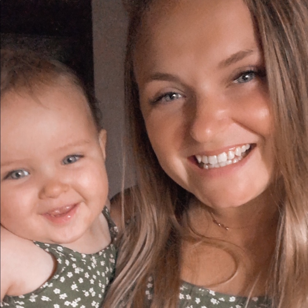 Meet your Posher, Lacey